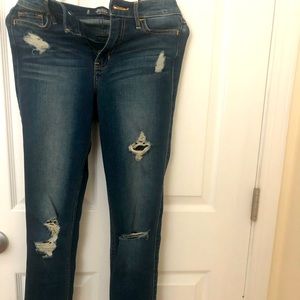 Hollister Ripped Jeans For Girls 